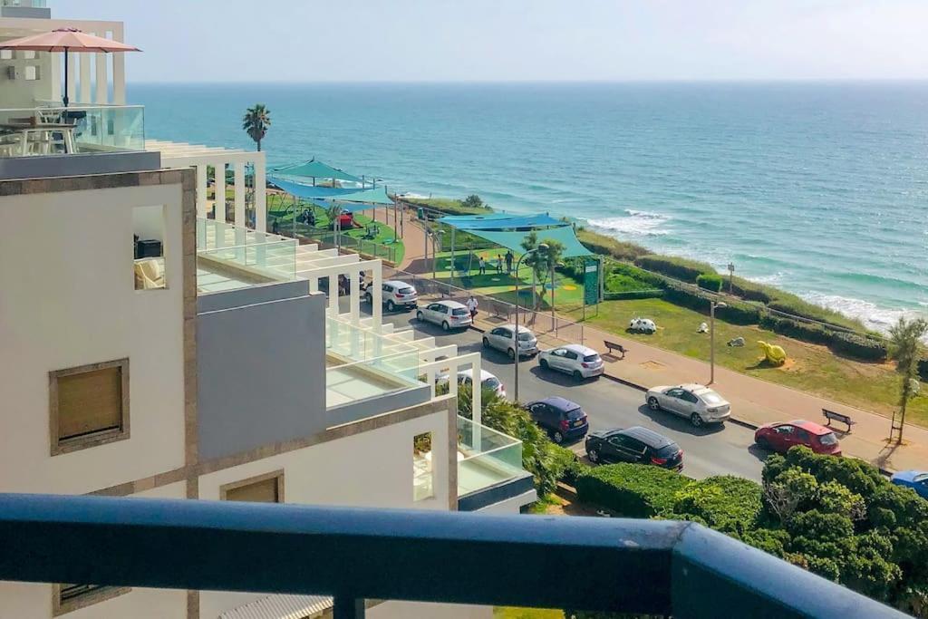 Royal Aparatment On The Sea , Blvd Nitza 34 نتانيا المظهر الخارجي الصورة