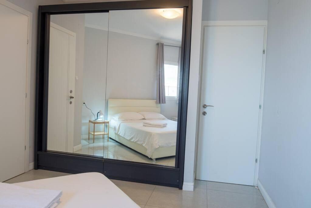 Royal Aparatment On The Sea , Blvd Nitza 34 نتانيا المظهر الخارجي الصورة
